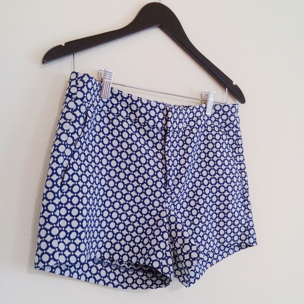 Banana Republic Blue and White Shorts - Picture 3 of 3